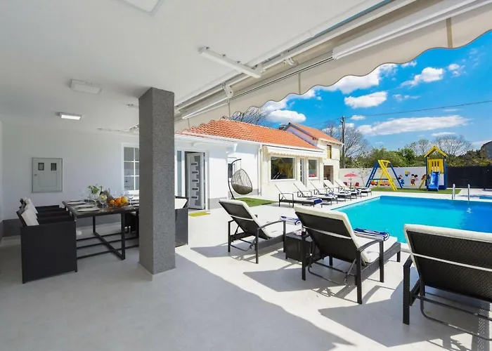 Mare - With Heated Pool 别墅