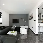 Mare - With Heated Pool * 자다르