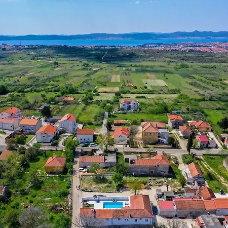 Mare - With Heated Pool Villa Zadar