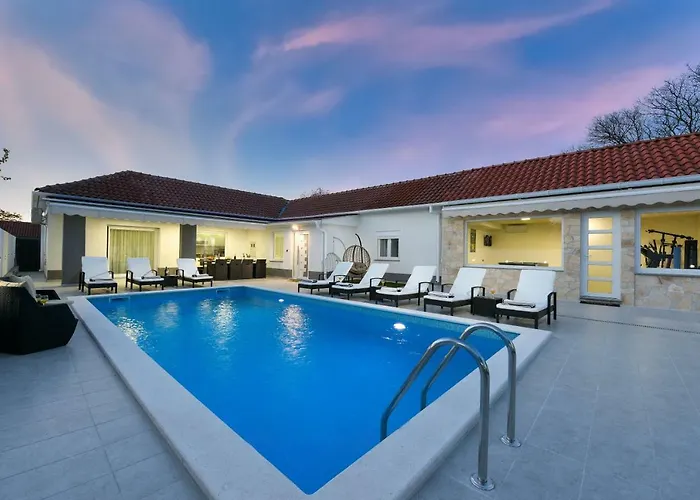 Mare - With Heated Pool Вилла *