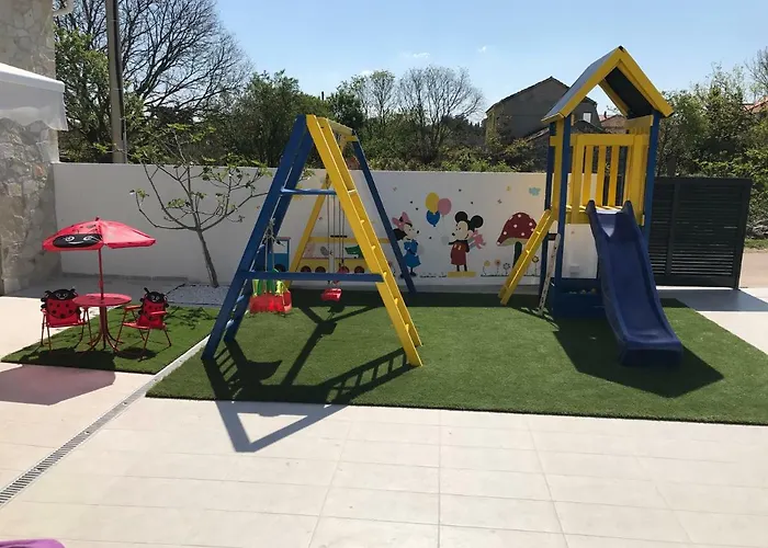 Vila Mare - With Heated Pool