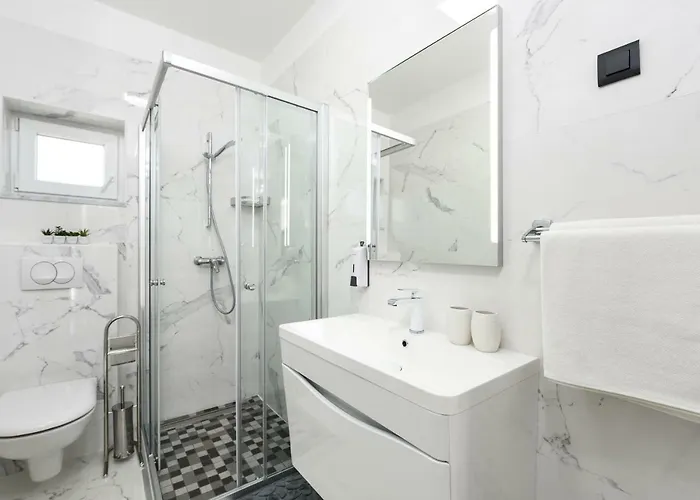 Mare - With Heated Pool Villa Zadar